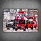 Operă de artă metalică 3D care prezintă o imagine a unui autobuz roșu vibrant din Londra, dimensiuni 120x60cm