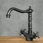 Stående håndvaskarmatur i retrostil lavet af messing, sort farve, højde 23,5 cm, tudlængde 18,5 cm
