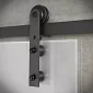 Sistema de puerta corredera negra para una sola hoja de vidrio, montado en la pared, riel de 2 m, soporta hasta 130 kg