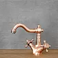 Diskbänksblandare i retrostil av mässing i roséguld, höjd 16,5 cm, piplängd 15 cm
