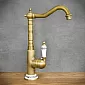Dřezová baterie v retro stylu z mosazi, barva starožitná mosaz, výška 32 cm, délka výtoku 17 cm