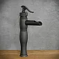 Industriální jednoproudová baterie z mosazi, černá barva, výška 32 cm, délka výtoku 10,5 cm