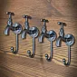 Cârlige de perete vintage industriale tip robinet – set de 4, cârlige design robinet din fontă (înălțime 19 cm, finisaj brut)