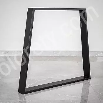 Bordsben i metall i form av en trapets av stål, mått 80x71cm, i ett set om 2 st.