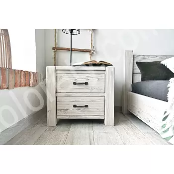 Masyvaus medžio naktinis staliukas su dviem stalčiais, pagamintas iš eglės, baltai dažytas, aukštis 48 cm, plotis 54 cm, gylis 42 cm, 2 vnt. komplektas