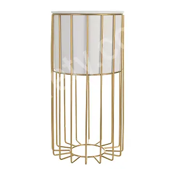 Metalldesignad blomkruka gjord av stålstänger gyllene färg och plastkorg vit färg, bredd 20 cm, höjd 46 cm