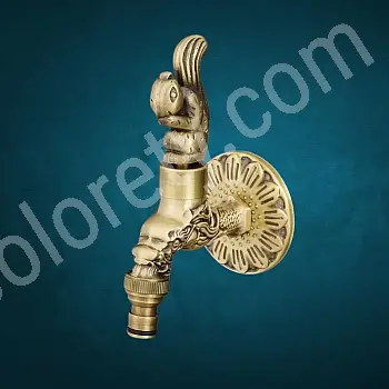 Antik Messing Schlauchkran mat Kaweechelcher Grëff, Héicht 16 cm, Auslaaf Längt 10 cm