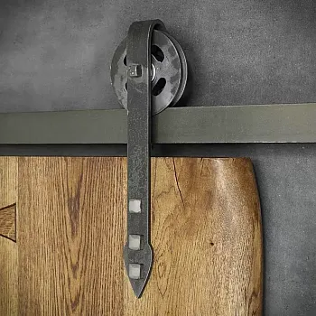 Sistema scorrevole ad anta singola per porte in legno, peso fino a 90 kg, lunghezza 2 metri, colore grigio acciaio, fissaggio a parete