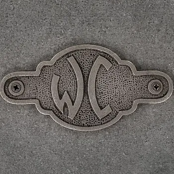 Informativ gjutjärnsskylt för toalett av premiumkvalitet med internationellt igenkännbar text &amp;amp;quot;WC&amp;amp;quot;, mått 13 x 6,5 cm, set om 10 st