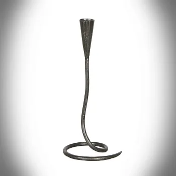 Geschmiddene Käerzenstänner, Héicht 27 cm, Breet 12 cm