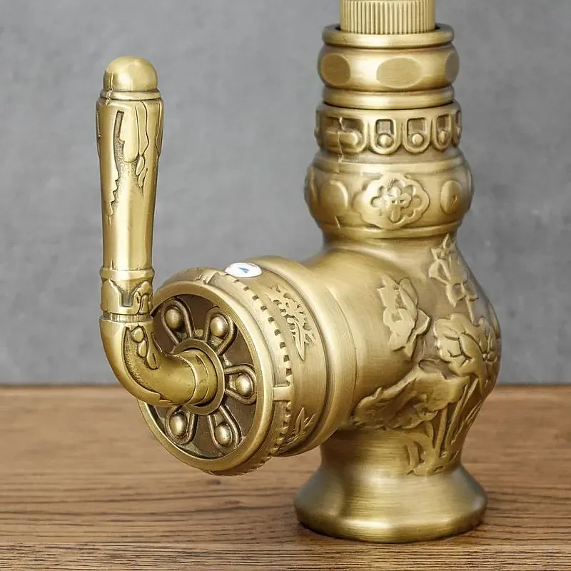 Rubinetto Miscelatore Per Lavabo In Ottone – Stile Tradizionale Con Manico In Ceramica Bianca