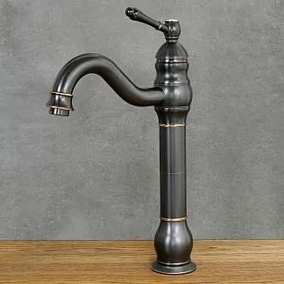 Waschtischarmatur im Retro-Stil aus Messing, Farbe schwarz, Höhe 33 cm, Auslauflänge 17 cm