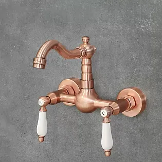 Robinet de perete din alamă, culoare aur roz, înălțime 17 cm, lungime gura de scurgere 15 cm
