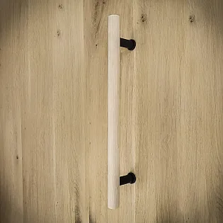 Puidust ja terasest lükandukse tõmbekäepide, kõrgus 60 cm, kaal 530 grammi, komplektis 3 tk.