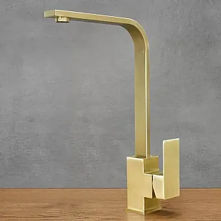 Moderni minimalistinen ruostumattomasta teräksestä valmistettu hana, korkeus 35,2 cm, juoksuputken pituus 19,5 cm, väri matta antiikki messinki