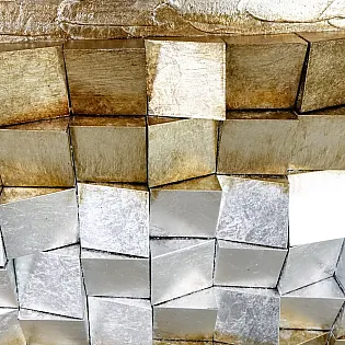 Oeuvre 3D, art métallique, mosaïque dorée, 55x145 cm