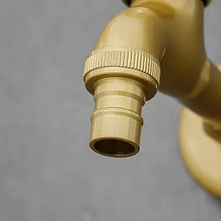 Rubinetto da parete in ottone, colore ottone, altezza 10 cm, lunghezza del beccuccio 12,5 cm