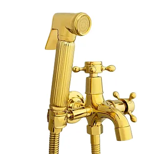 Pirinçten yapılmış, yüzeye monte altın renkli bide musluğu, parlak yüzey, ağız uzunluğu 11 cm, hortum uzunluğu 150 cm