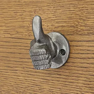 Ganxo rústic de ferro colat per penjar roba amb polze cap amunt de 60 mm