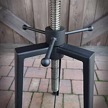 Tapecirana podesiva stolica, materijal čelik-drvo, promjenjive visine 57-80 cm