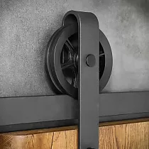 Stumdomų durų sistema pagaminta iš plieno, vienvėrėms durims iki 130 kg, ilgis 2 metrai, juodos spalvos, tvirtinamas prie sienos