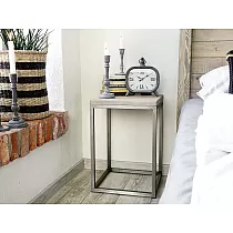 Nachttisch aus Kiefernholzoberfläche und Metallrahmen, Höhe 53 cm, Breite und Tiefe 37 cm, 2er-Set
