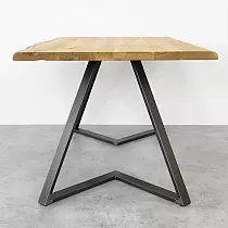 Eettafel metalen poten in zwart of staal effect kleur, driehoekig 71x75 cm, set van 2 stuks.
