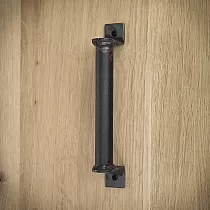 Metalinė stumdomų durų traukimo rankena iš plieno, spalva - metalo efektas, aukštis 21,5 cm, svoris 280 gramų, rinkinyje 4 vnt.