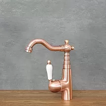 Dřezová baterie v retro stylu z mosazi v barvě růžového zlata s keramickou hlavicí, výška 22 cm, délka výtoku 15 cm
