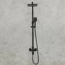 Tuš sistem, moderen stil, višina 130 cm, izboklina 49 cm, dolžina prhe 24 cm, dolžina cevi 150 cm, vrtljiv izliv