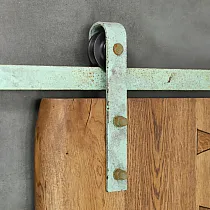 Loft style aged looking sliding door track system with green rust for one leaf doors up to 130 kg, total length 2 m