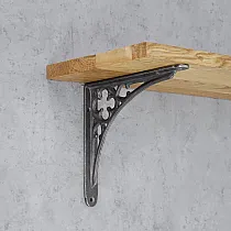 Hyllestøtte i støpejern, brakett med mål 17x20 cm, gotiske elementer - sett med 2 stk
