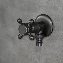 Antik sárgaréz tömlőcsap, magassága 7 cm, kifolyó hossza 3,5 cm