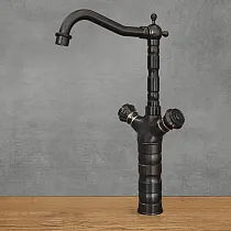 Pirinçten yapılmış, siyah renk, saten, ayakta duran retro tarzı lavabo bataryası, yükseklik 37 cm, ağız uzunluğu 16,5 cm