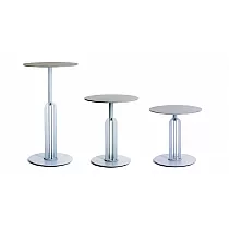 Base de mesa central de metal de elegante diseño, disponible en altura 60, 72 o 106 cm.
